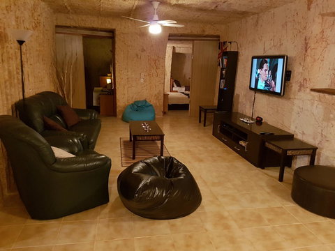 Underground Gem - Accommodation Batemans Bay 6