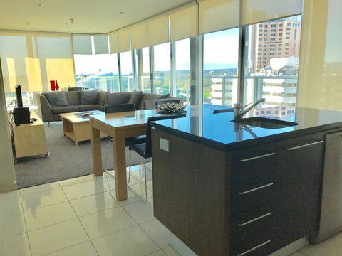 Adelaide DressCircle Apartments - North Terrace - Accommodation Batemans Bay 3