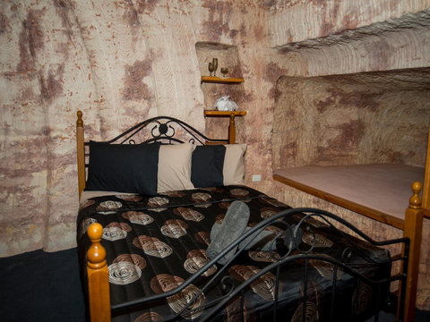 Ali\'s Underground Studio - Accommodation Batemans Bay 8