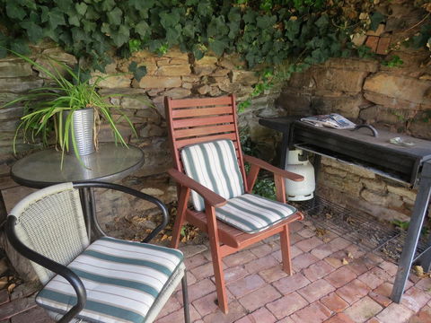 The Pig And Whistle - Accommodation Batemans Bay 7