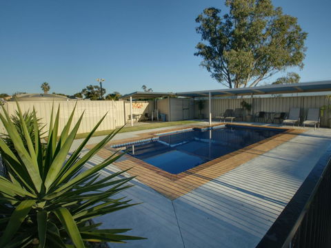 DBJ Holiday Units - Accommodation Batemans Bay 2