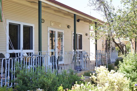 The Fruiterer's - Accommodation Batemans Bay 4