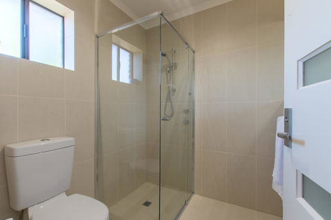 Mick O\'Sheas - Accommodation Batemans Bay 24