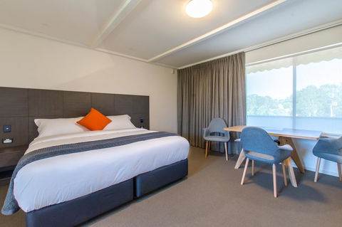 Mick O\'Sheas - Accommodation Batemans Bay 16