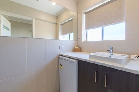 Mick O\'Sheas - Accommodation Batemans Bay 26