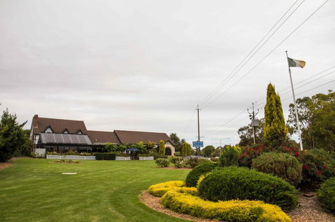 Mick O\'Sheas - Accommodation Batemans Bay 35