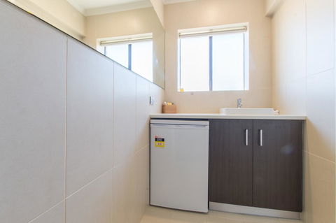 Mick O\'Sheas - Accommodation Batemans Bay 27