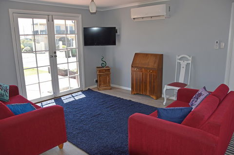 Beach Life Retreat - Accommodation Batemans Bay 3