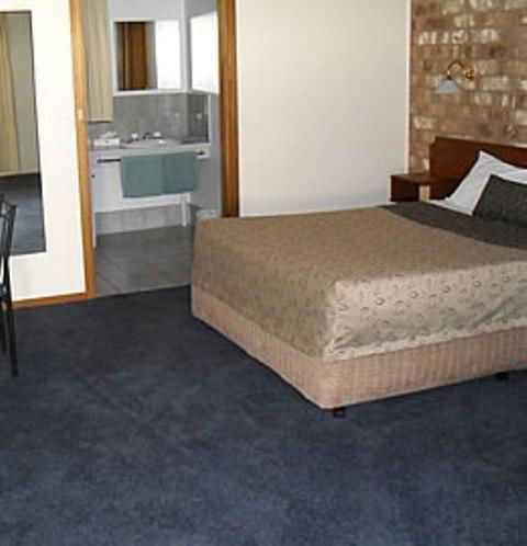 Clare Central - Accommodation Batemans Bay 44