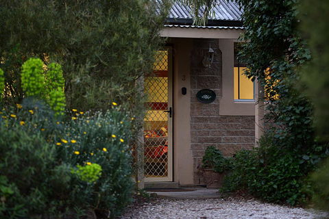 Riesling Trail & Clare Valley Cottages - Accommodation Batemans Bay 1