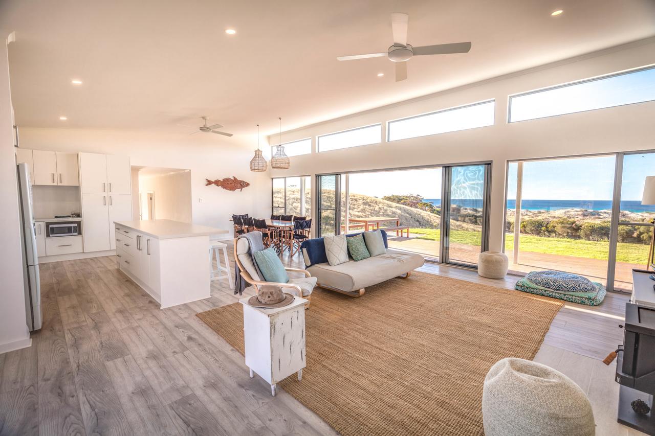 Destrees Bay SA Accommodation Batemans Bay