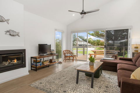 Sea View At Silver Sands - C21 SouthCoast Holidays - Accommodation Batemans Bay 4