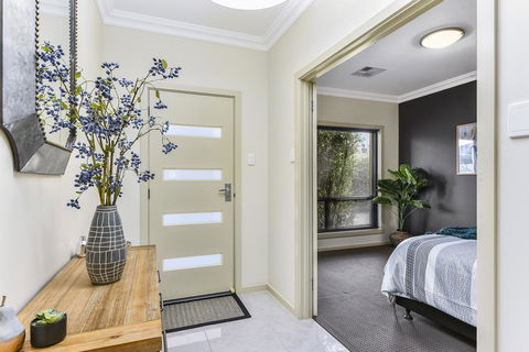Accommodation On Lansell 2 - Accommodation Batemans Bay 2