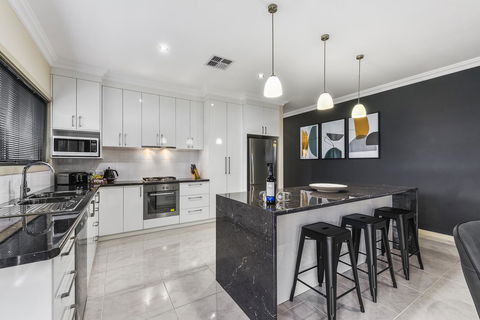 Accommodation On Lansell 2 - Accommodation Batemans Bay 0
