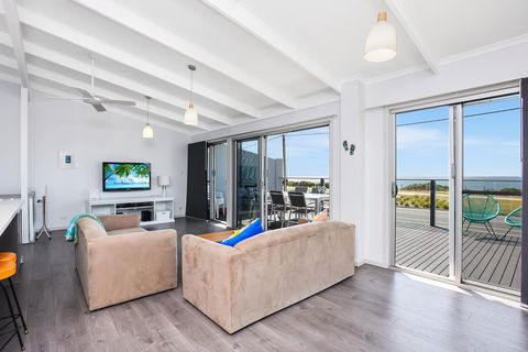 Sorrento - Aldinga Beach - Accommodation Batemans Bay 4