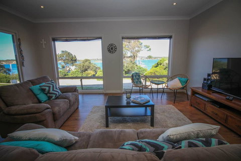 Waterfront On Osprey - Accommodation Batemans Bay 5