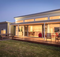 Middle River Beach House - East Wing - Accommodation Batemans Bay