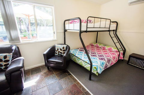 The Retreat Port Stephens - Accommodation Batemans Bay 3
