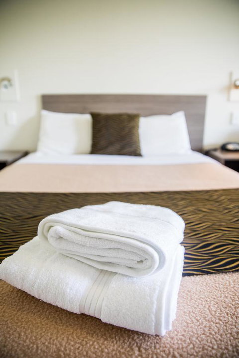 Lilac City Motor Inn & Steakhouse - Accommodation Batemans Bay 4