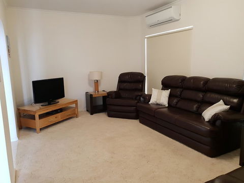 South Shores - Accommodation Batemans Bay 9