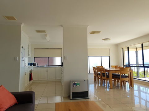 South Shores - Accommodation Batemans Bay 10