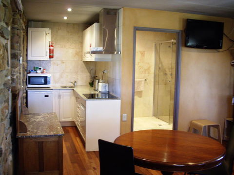 1860 Wine Country Cottages - Accommodation Batemans Bay 9