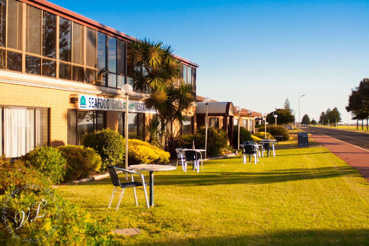 West Range SA Accommodation Batemans Bay