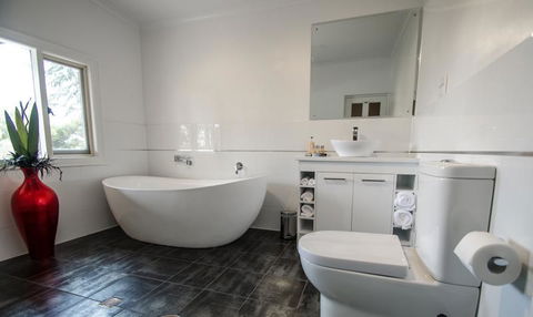 Pirathon Country Estate - Accommodation Batemans Bay 12