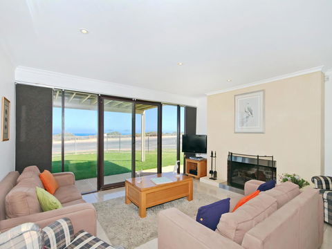 Pearl By The Sea - Accommodation Batemans Bay 4