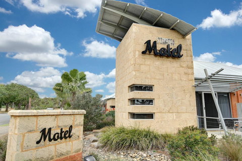 Strath Motel - Accommodation Batemans Bay 1