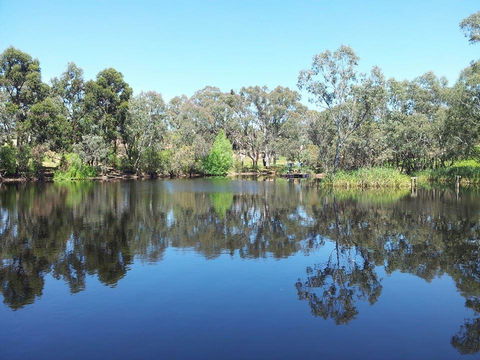 Grand Cru Estate Homestead - Accommodation Batemans Bay 9