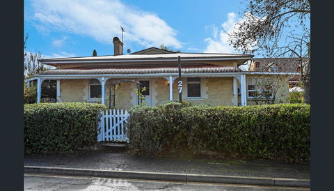 Treasured Memories Cottage - Accommodation Batemans Bay 0