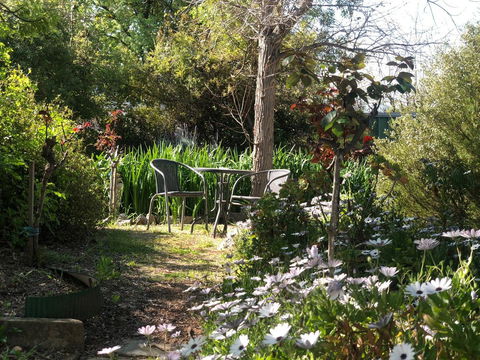 Treasured Memories Cottage - Accommodation Batemans Bay 23