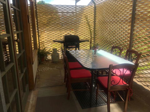 Treasured Memories Cottage - Accommodation Batemans Bay 24