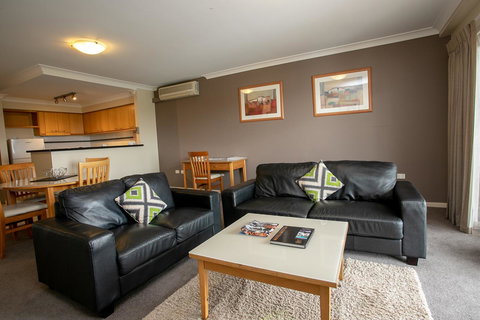 Perth Short Stays - Accommodation Batemans Bay 12