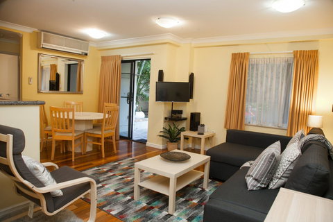 Perth Short Stays - Accommodation Batemans Bay 10
