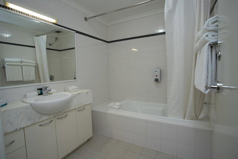 Perth Short Stays - Accommodation Batemans Bay 17