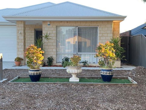 Ascot Comfort - Accommodation Batemans Bay 17