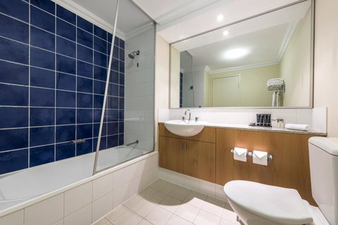 Oaks Perth Hotel - Accommodation Batemans Bay 1