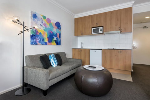 Oaks Perth Hotel - Accommodation Batemans Bay 5