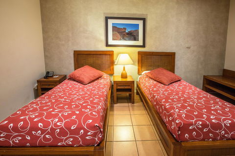 The Continental Hotel - Accommodation Batemans Bay 38