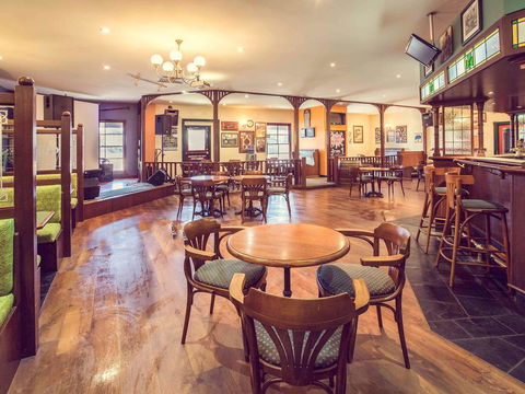 The Continental Hotel - Accommodation Batemans Bay 40