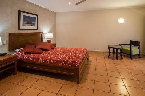 The Continental Hotel - Accommodation Batemans Bay 37