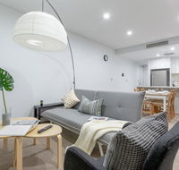 Inner City Stylish apt Walk to Green Square - Accommodation Batemans Bay