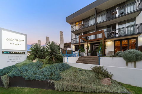 Hotel Nelson - Accommodation Batemans Bay 0