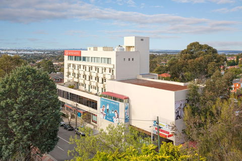 Metro Hotel Miranda - Accommodation Batemans Bay 1