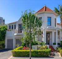 Kensington Self-Contained Modern House 89BROM - Accommodation Batemans Bay
