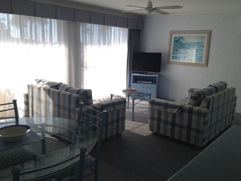 Breakers Apartments - Accommodation Batemans Bay 13