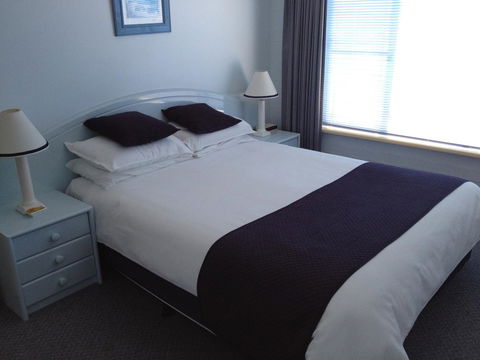 Breakers Apartments - Accommodation Batemans Bay 4