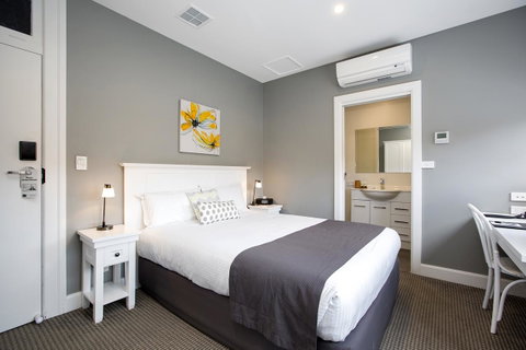 CH Boutique Hotel & Apartments, Ascend Hotel Collection - Accommodation Batemans Bay 25